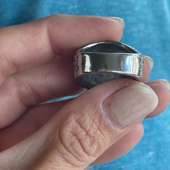 NWOT. Ed Hardy Skull Ring “Size 10”. FREE SHIPPING - Picture 7 of 8